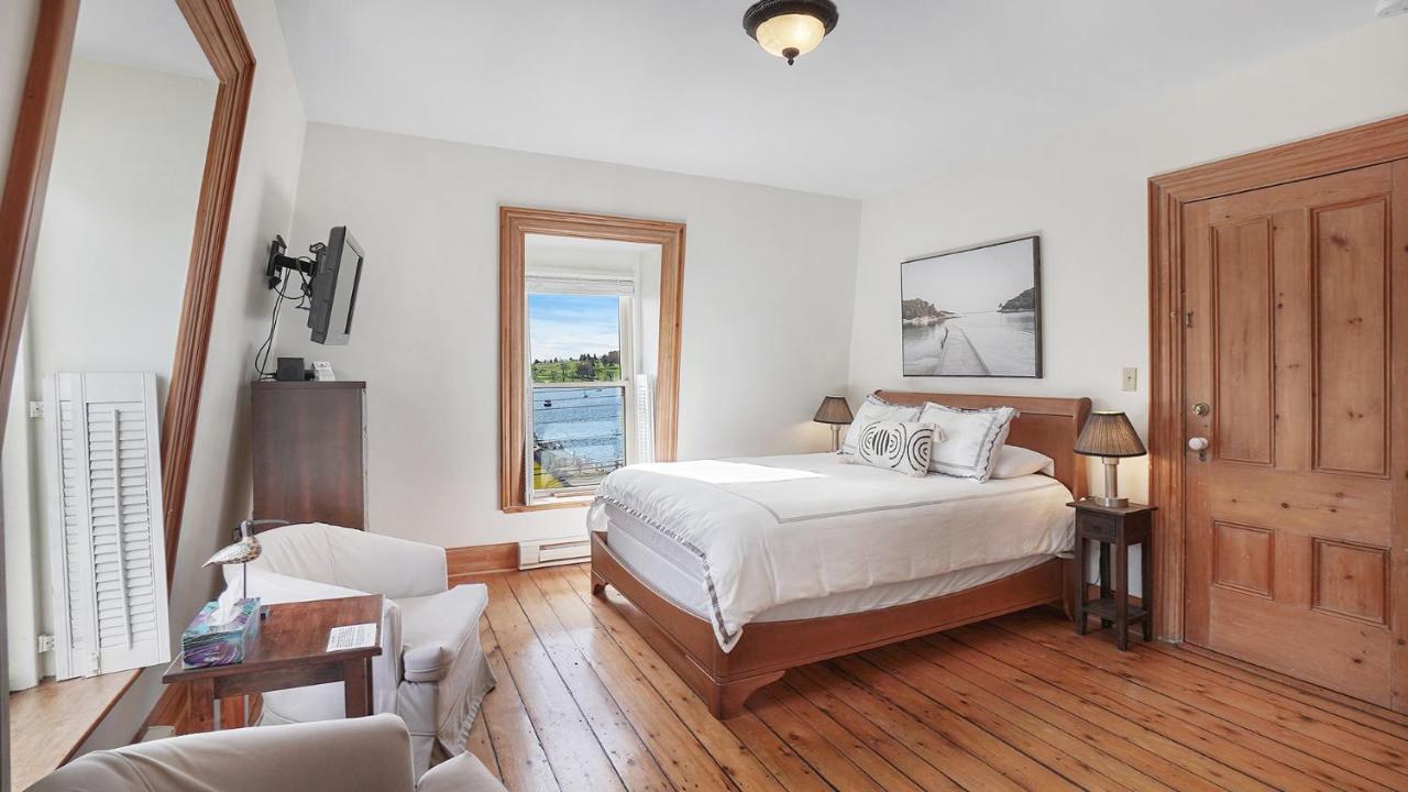 Sail Inn Lunenburg Eksteriør billede