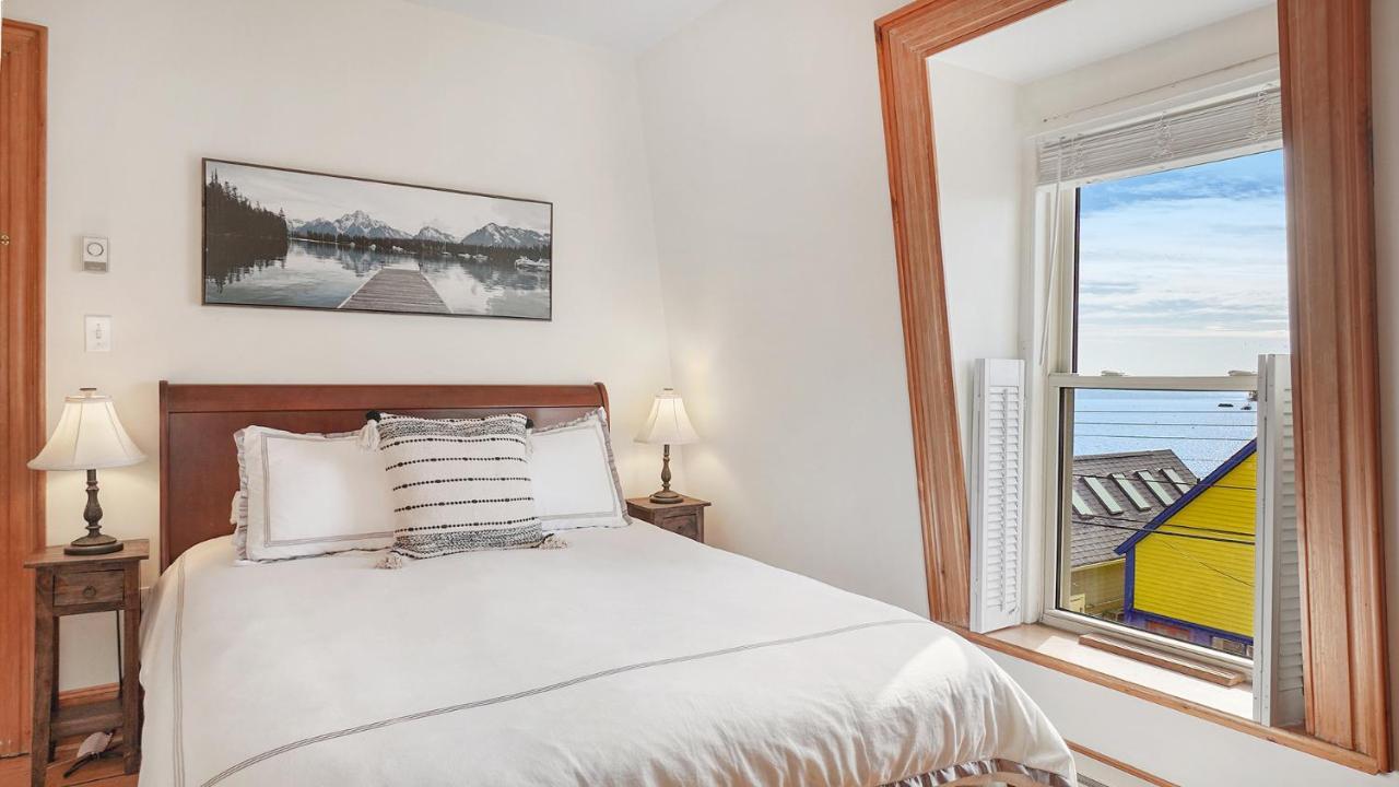 Sail Inn Lunenburg Eksteriør billede